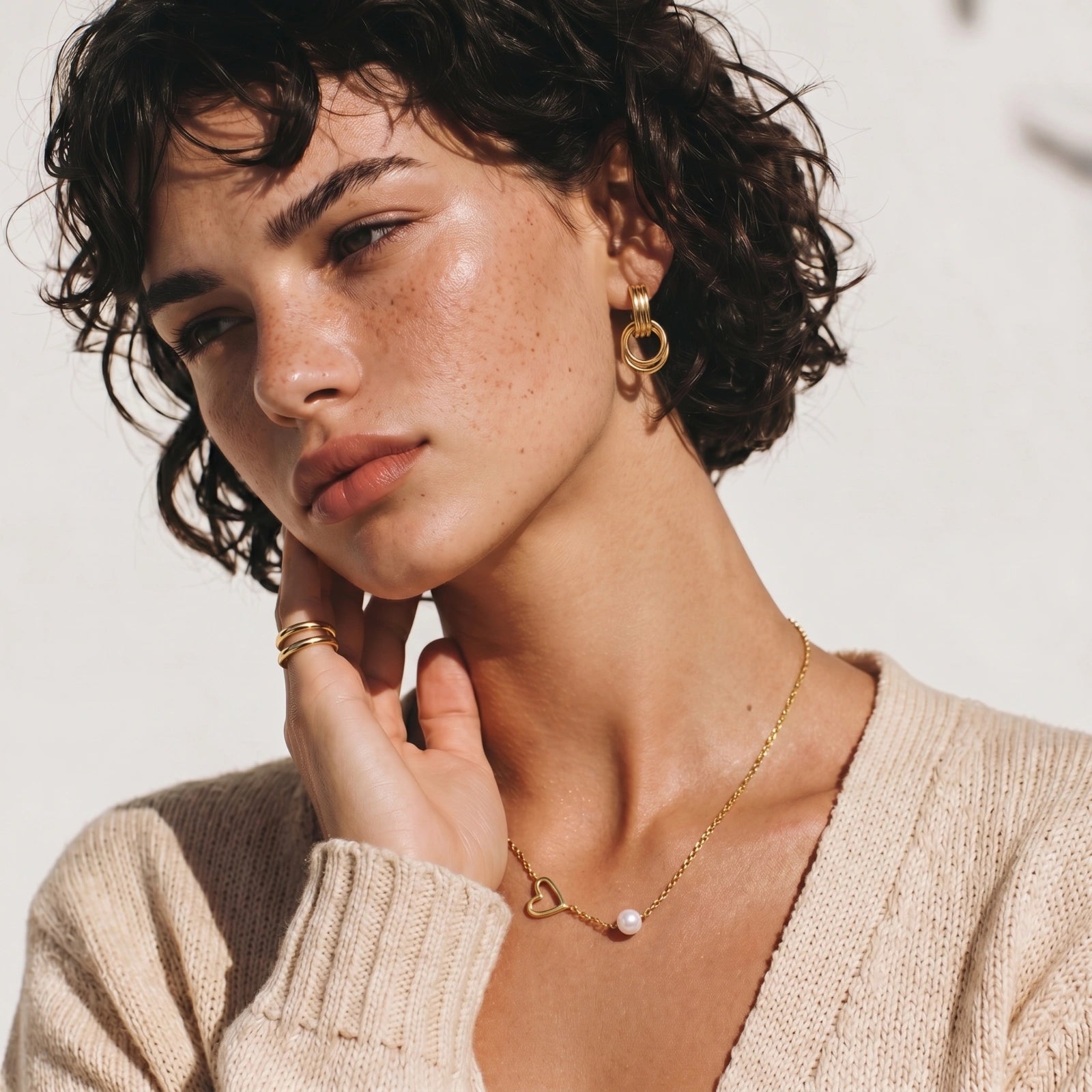 Pearl Heart Embrace Necklace | Cyrene Boutique